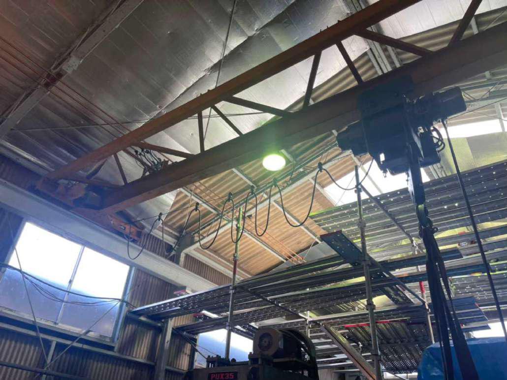 屋根下工法の施工イメージ